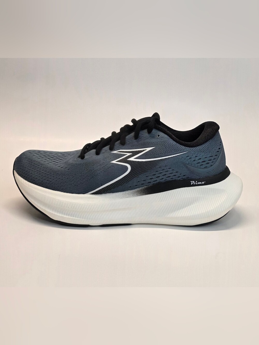 Brand-New 361° Eleos Cushioned Neutral Training Running Shoe Women's Size 8.